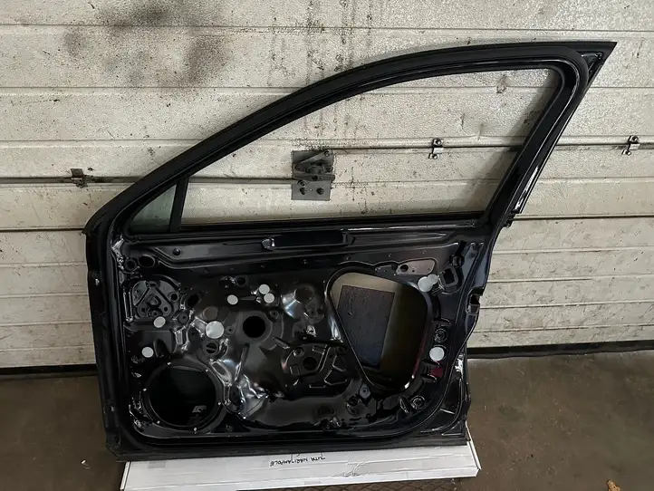 Volkswagen PASSAT B8 (2015 - ) LC9X Дверь — фото 3