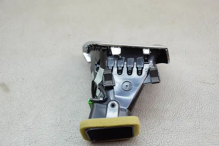 Volvo XC90 (2014 - 2019) 31366449 Воздушная решетка панели — фото 5
