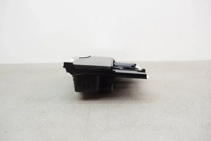 Volvo XC90 (2014 - 2019) 31377381 Передняя пепельница — фото 5