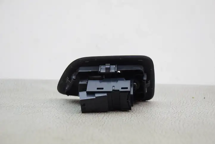 Volvo XC90 (2014 - 2019) 31376458 Кнопка стеклоподъемников — фото 3