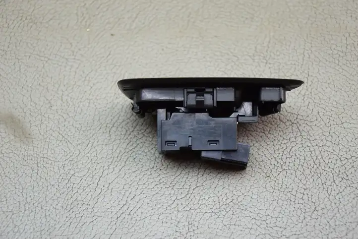 Volvo XC90 (2014 - 2019) 31376458 Кнопка стеклоподъемников — фото 6
