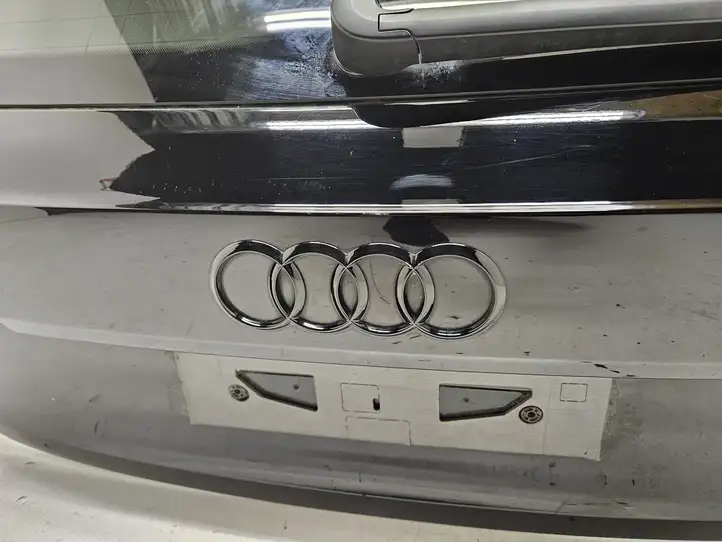 Audi A4 S4 B9 (2015 - 2019) Крышка багажника — фото 3