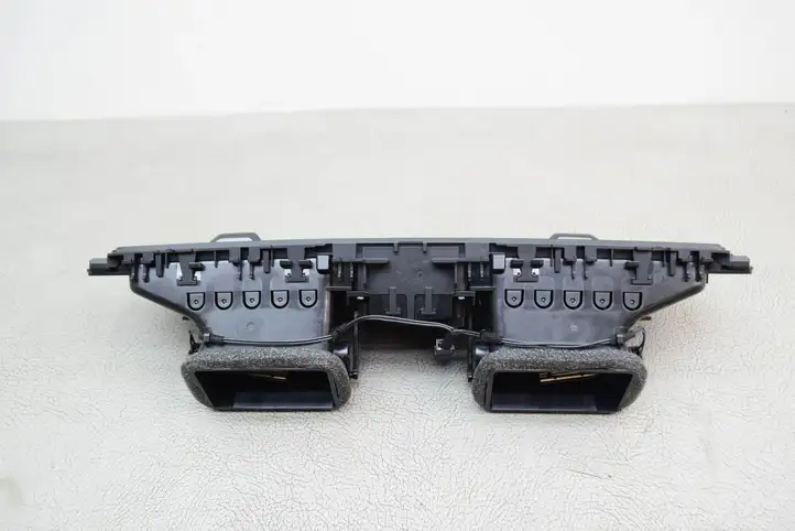 BMW 3 G20 G21 (2019 - ) 9459482 Воздушная решетка панели — фото 11