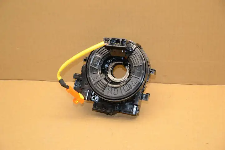 Toyota RAV 4 (XA40) (2012 - 2018) 8924512040 Контактное кольцо SRS — фото 3