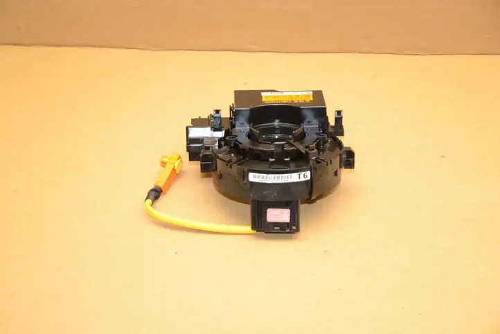 Toyota RAV 4 (XA40) (2012 - 2018) 8924512040 Контактное кольцо SRS — фото 4