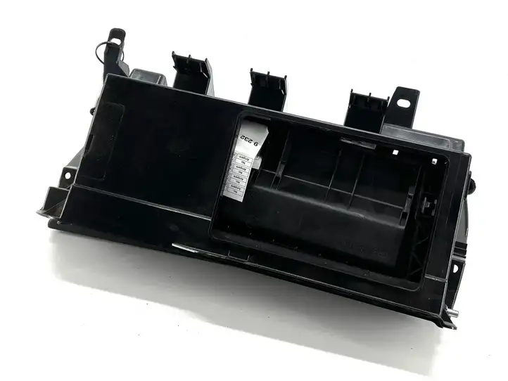 BMW 3 E92 E93 (2005 - 2014) 7078187 Вещевой ящик — фото 9