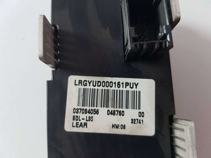 Land Rover Range Rover (2009 - 2012)  LRGYUD000161PUY Включатель фонарей