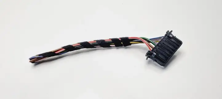 Mercedes-Benz C W203 (2000 - 2007) 2105458628 Прочая электропроводка — фото 1
