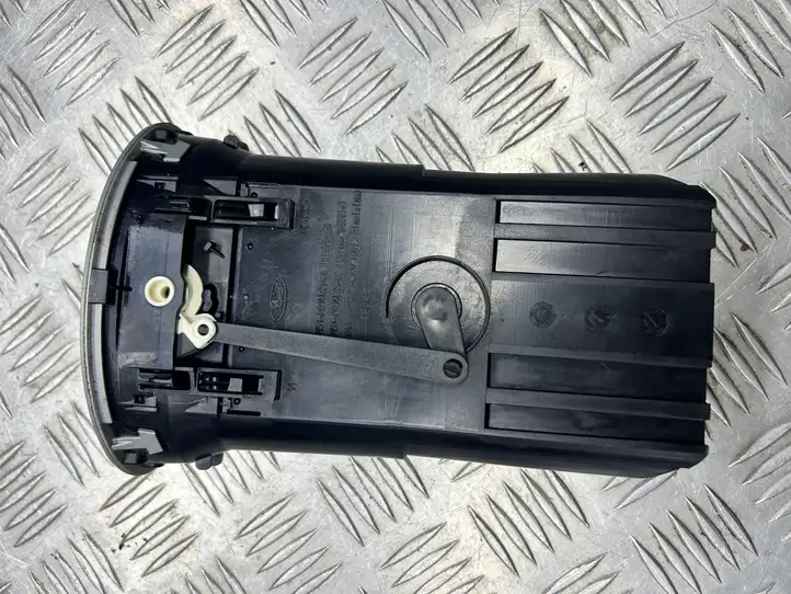 Ford Focus (2005 - 2008) 4M51A014L21 Центральный воздушный дефлектор — фото 2