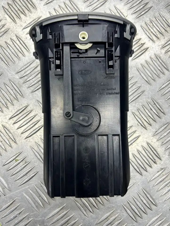 Ford Focus (2005 - 2008) 4M51A014L21AD Боковой воздушный дефлектор — фото 2