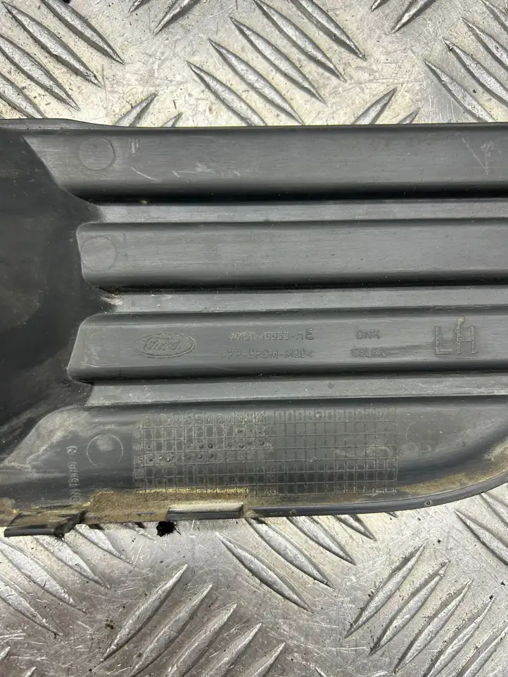 Ford Focus (2005 - 2008) 4M5119953AE Решетка противотуманной фары — фото 6