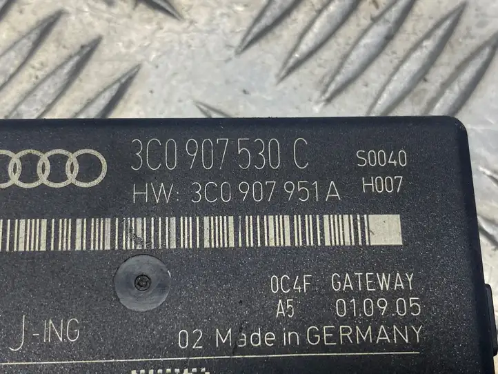 Volkswagen PASSAT B6 (2005 - 2010) 3C0907951A Блок управления дверью — фото 4