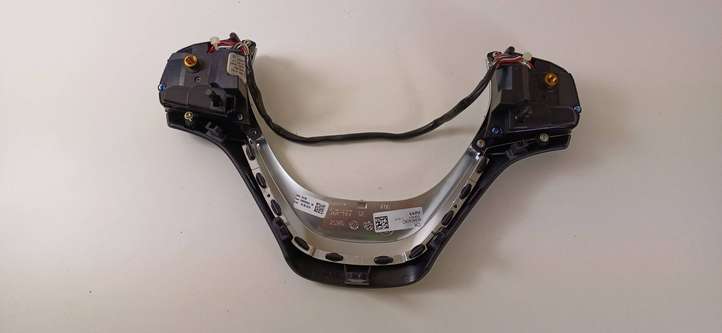 BMW 3 F30 F35 F31 (2012 - 2018)  62560354 Кнопки рулевого колеса
