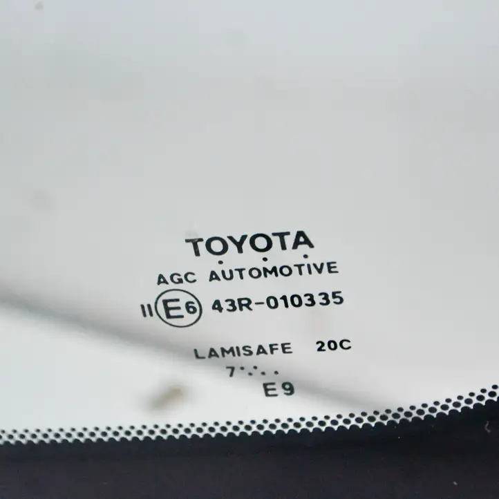 Toyota C-HR I (2016 - 2022) 43R010335 Переднее стекло — фото 5