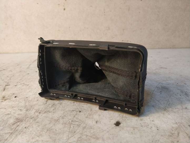 Audi A6 (2004 - 2008)  4F2713139 Отделка рычага переключения передач (кожа, головка)