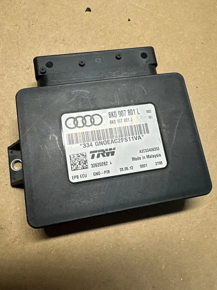 Audi Q5 SQ5 (2012 - 2017) 8K0907801J Блок управления стояночным тормозом — фото 3