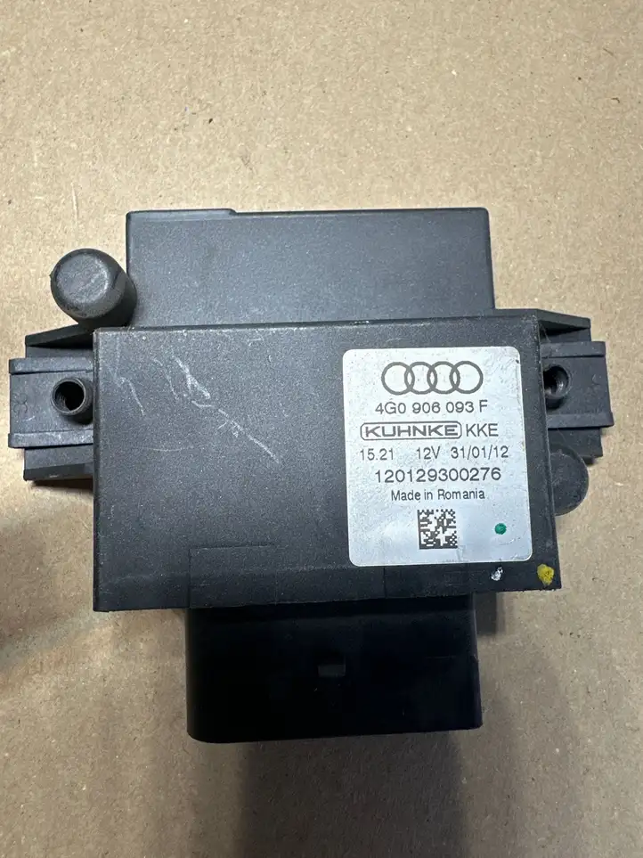 Audi A4 S4 B8 8K (2011 - 2015) 4G0906093F Прочие блоки управления — фото 1