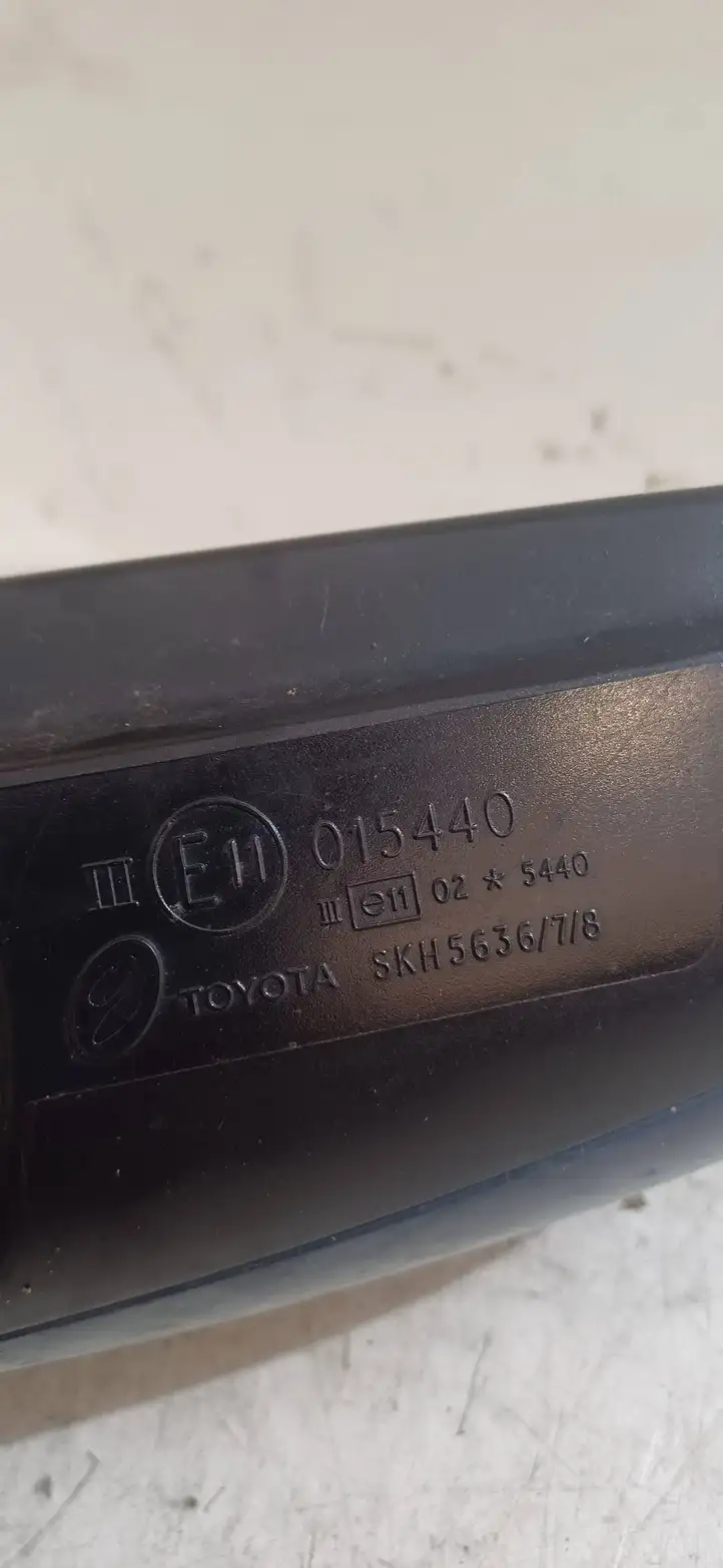 Toyota Corolla E120 E130 (2000 - 2004) SKH563678 Боковое зеркало с электроприводом — фото 2
