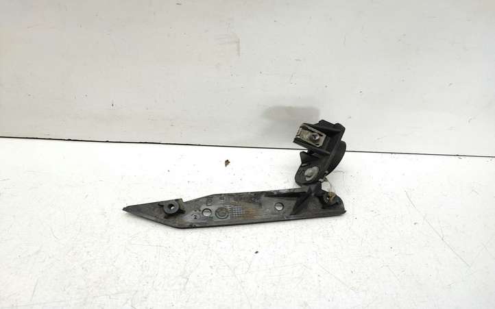 BMW 3 E90 E91 (2005 - 2012)  7058448 Держатель передней фары