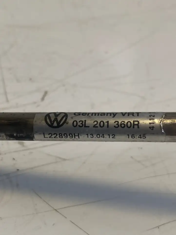 Volkswagen Golf VI (2009 - 2013) 03L201360R Шланг обратки топлива — фото 2