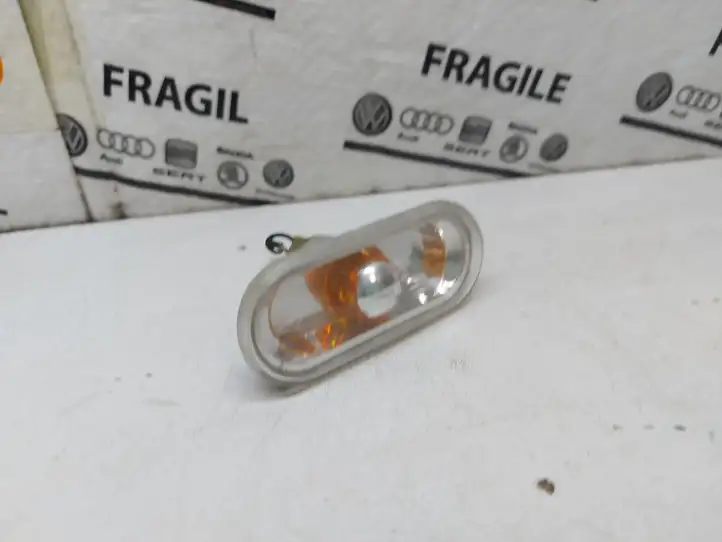 Seat Altea (2004 - 2009) 6L0949117A Поворотный фонарь крыла — фото 2