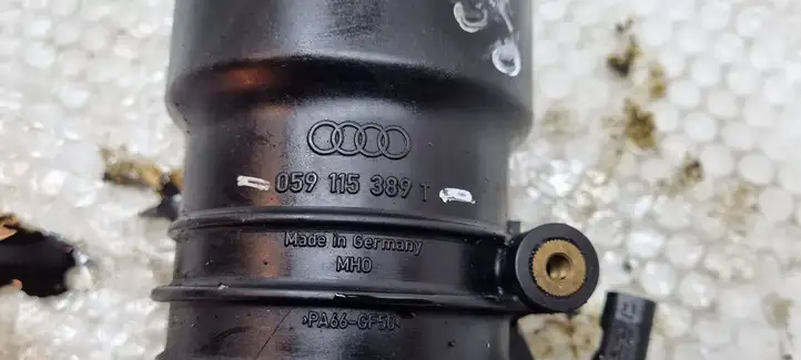 Audi A7 S7 4G (2014 - 2018) 059115389T Кронштейн масляного фильтра — фото 3