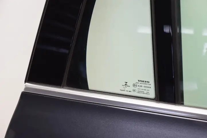 Volvo XC90 (2014 - 2019) Задняя дверь — фото 3