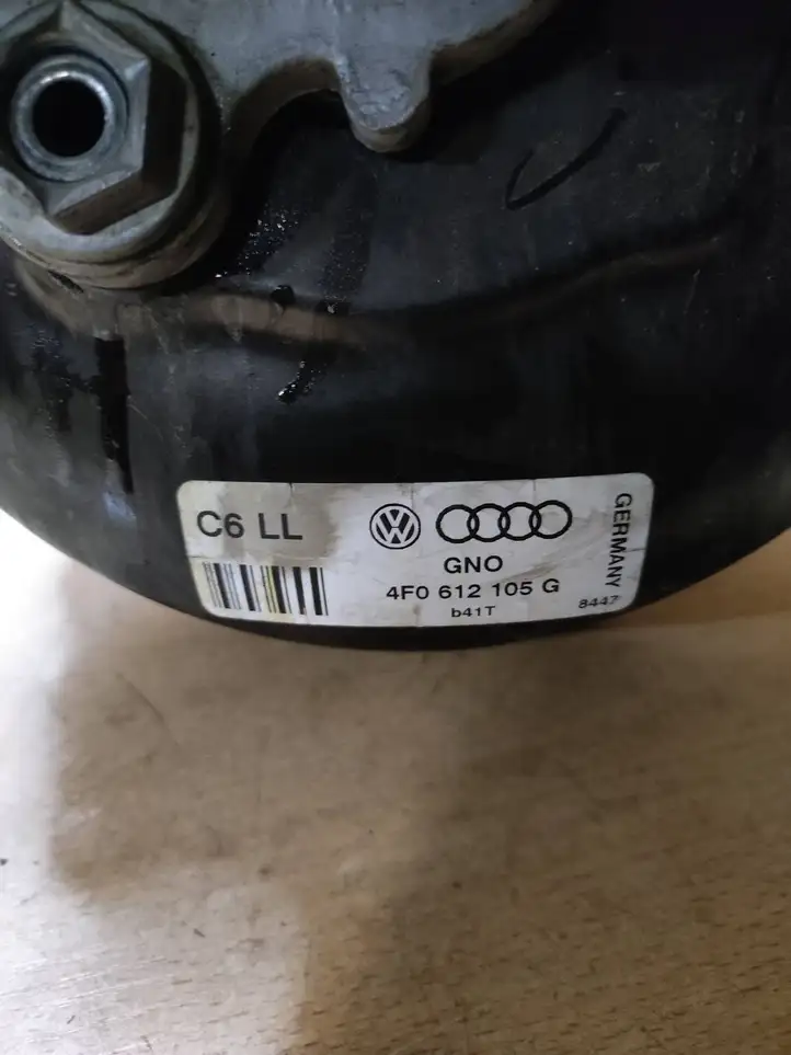 Audi A6 S6 C6 4F (2004 - 2008) 4F0612105G Вакуумный усилитель тормозов — фото 2