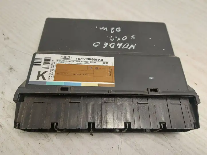 Ford Focus (1998 - 2004) 1S7T15K600KB Модуль комфорта — фото 1