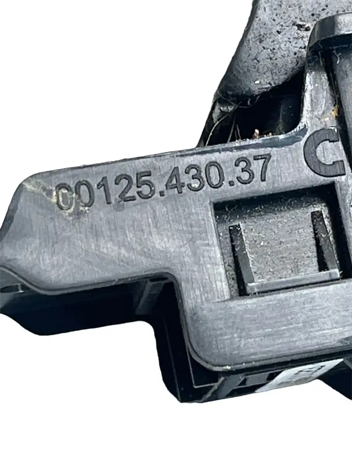 Opel Insignia A (2008 - 2017) C012543037 Кнопка ручного тормоза — фото 3