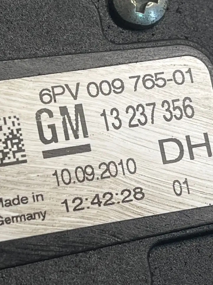Opel Insignia A (2008 - 2017) 13237356 Педаль акселератора — фото 3