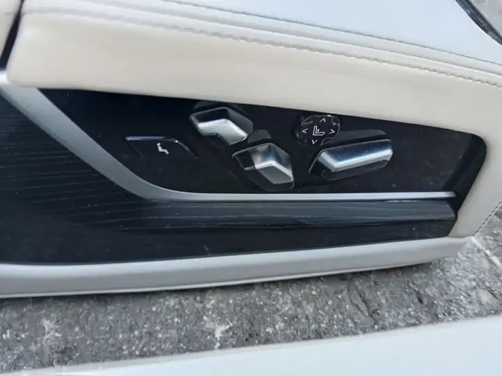 BMW 7 G11 G12 (2015 - 2022) Комплект салона — фото 25