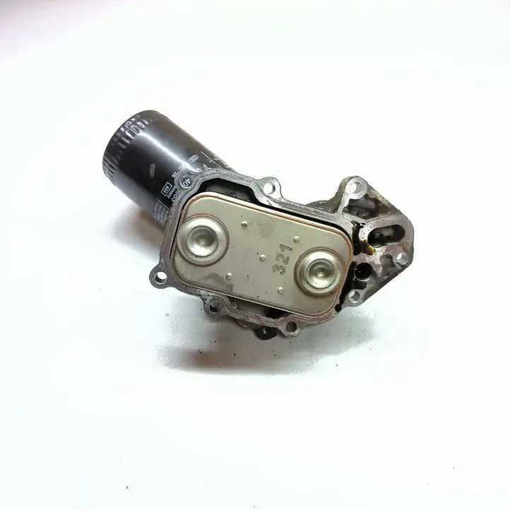 Mitsubishi Canter FE7/FE8 (2002 - 2011) 504086471 Кронштейн масляного фильтра — фото 3