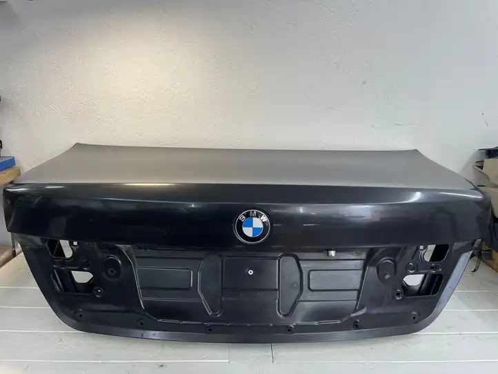 BMW 7 F01 (2008 - 2016) Крышка багажника — фото 1