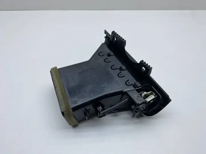 BMW 5 F10 F11 (2009 - 2016) 9166884 Боковой воздушный дефлектор — фото 4