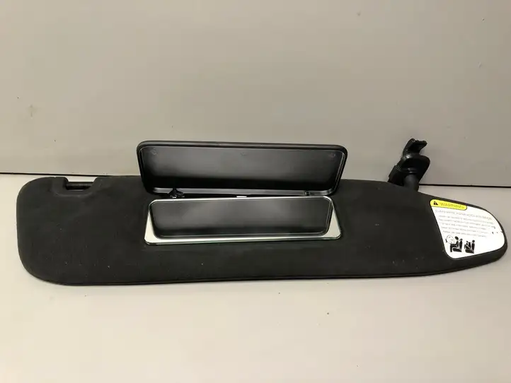 Tesla Model S (2016 - 2021) 114382526B Крепление солнцезащитного козырька — фото 4