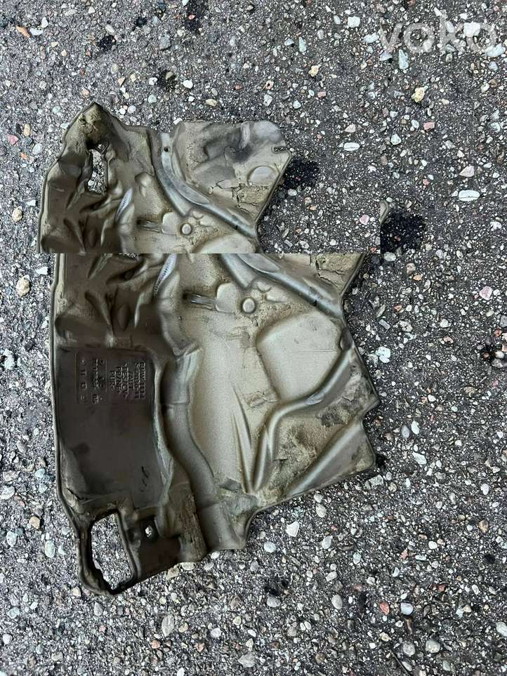 BMW 1 F20 F21 (2011 - 2019)  54703011 Теплоизоляция