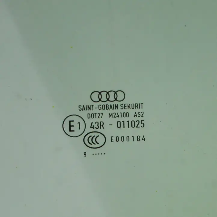 Audi A4 S4 B9 8W (2019 - ) 8W0845202 Стекло передней двери — фото 4