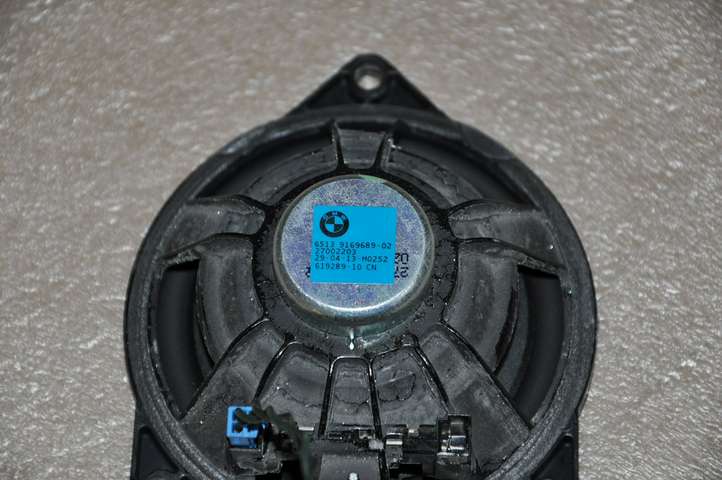 BMW 5 F10 F11 (2009 - 2016)  9169689 Громкоговоритель в панели