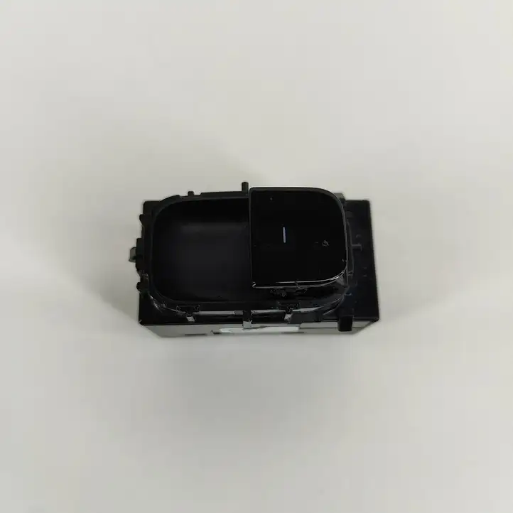 Tesla Model 3 (2017 - 2023) 108103801E Кнопка стеклоподъемников — фото 2