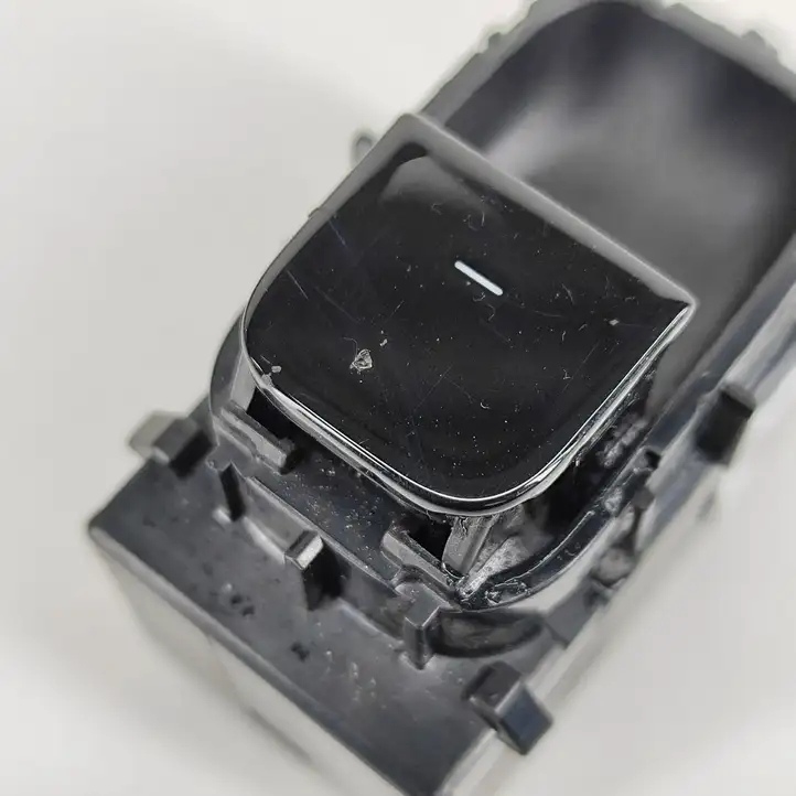 Tesla Model 3 (2017 - 2023) 108103801E Кнопка стеклоподъемников — фото 7