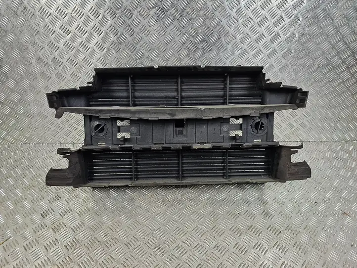 Ford Kuga II (2013 - 2019) FV448473E Дефлектор воздуха — фото 1