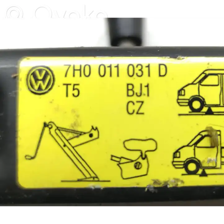 Volkswagen Transporter - Caravelle T5 (2003 - 2009) 7H0011031D Комплект инструментов — фото 5
