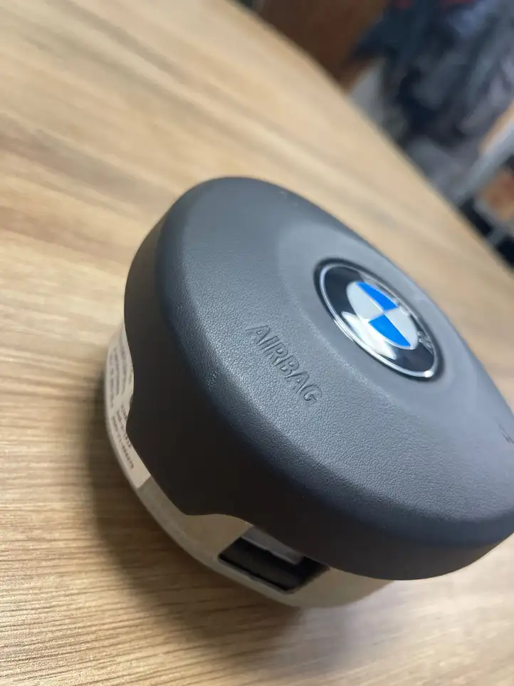 BMW M3 F80 (2014 - 2020) 33784579504 Подушка безопасности руля — фото 3