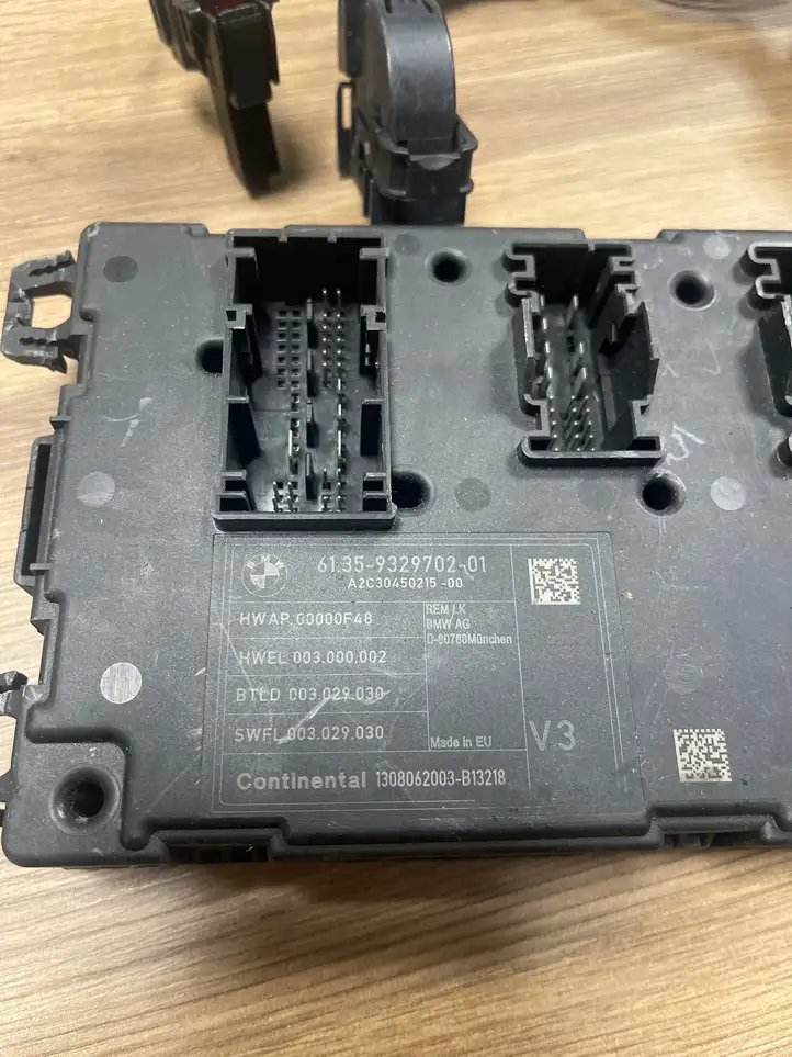 BMW 3 F30 F35 F31 (2012 - 2018) 9329702 Модуль комфорта — фото 4