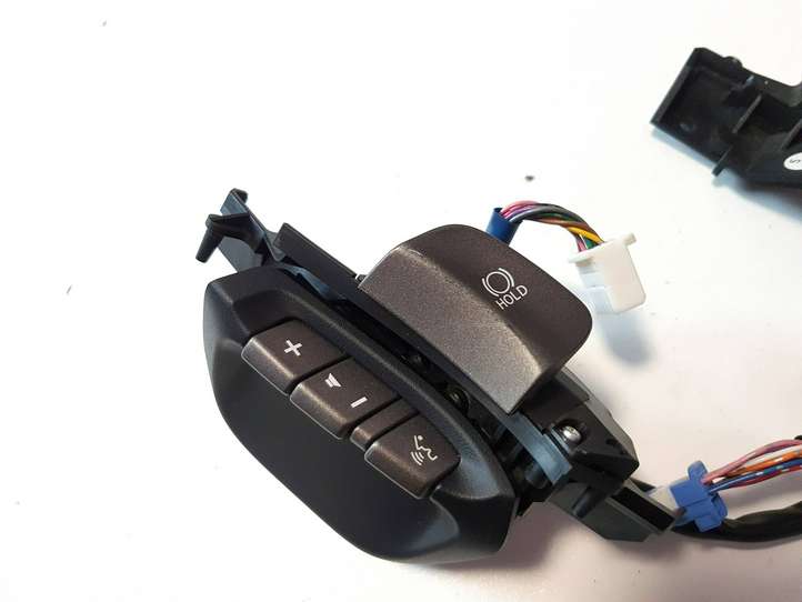 Lexus LS 460 (2006 - 2009)  6553A85 Кнопки рулевого колеса
