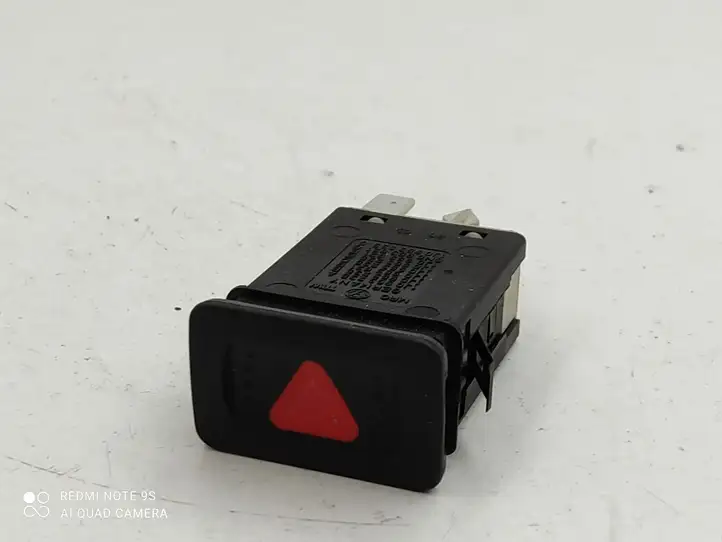 Volkswagen Golf IV (1998 - 2005) 1J0953235 Включатель аварийных фонарей — фото 1