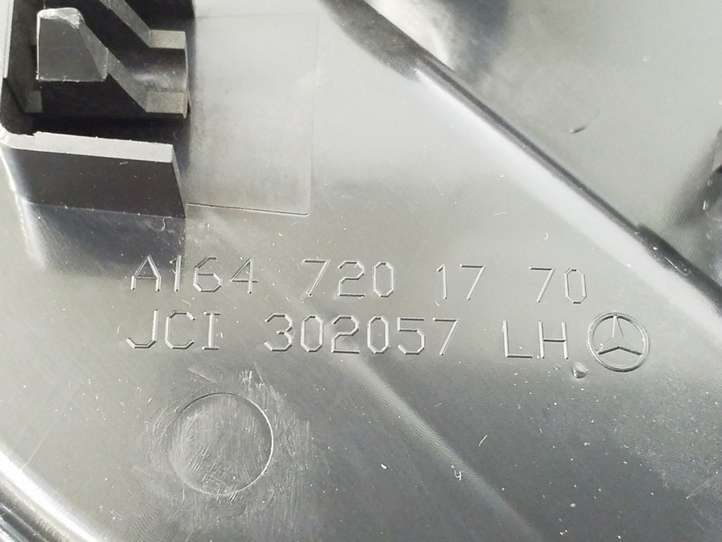 Mercedes-Benz GL X164 (2006 - 2012)  A1647201770 Другая деталь отделки пере́дней дверей