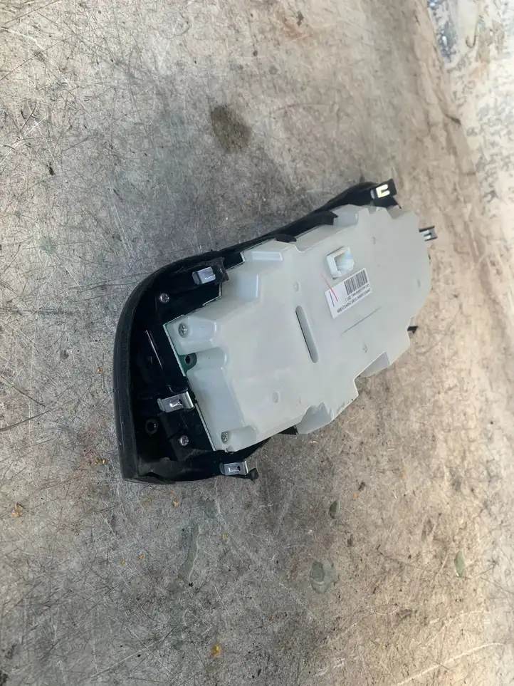 Nissan Juke I F15 (2010 - 2018) 1k05248451kb0a Блок управления климат-контролем — фото 2