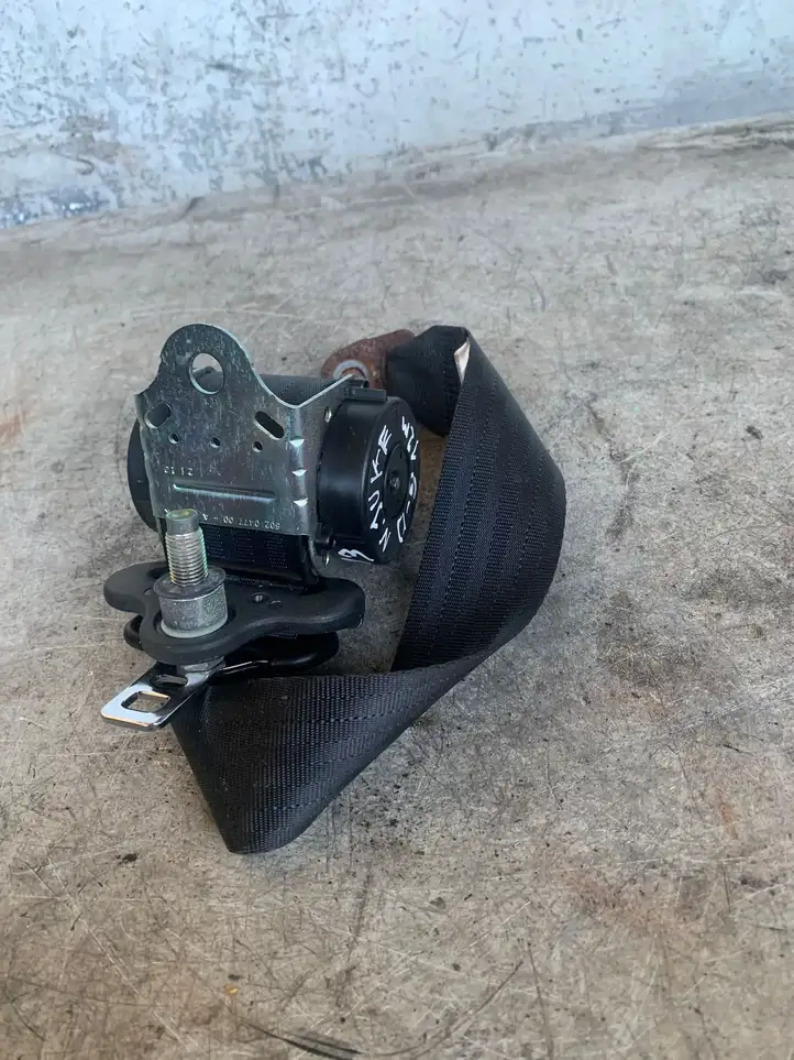 Nissan Juke I F15 (2010 - 2018) 617968800b Задний ремень безопасности — фото 1